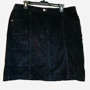 Black corduroy knee length skirt in excellent condition size 16/XL
